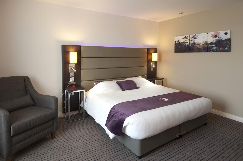 Premier Inn Stevenage Central Zewnętrze zdjęcie