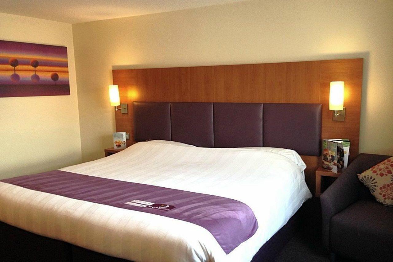 Premier Inn Stevenage Central Zewnętrze zdjęcie