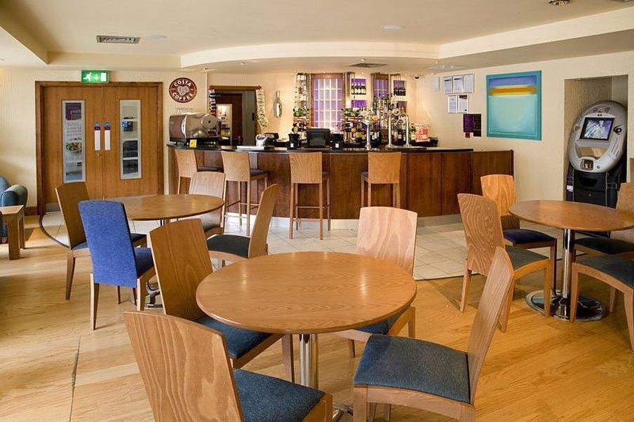 Premier Inn Stevenage Central Zewnętrze zdjęcie